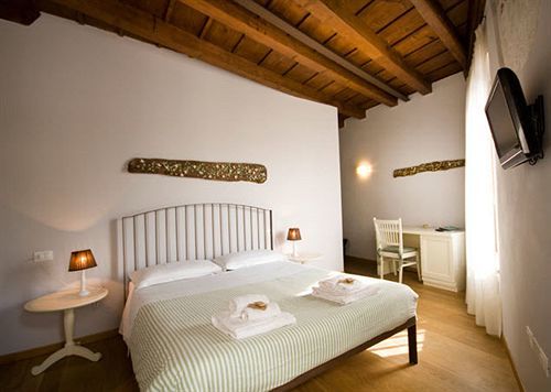 Residenza Cuordiverona Affittacamere 2*