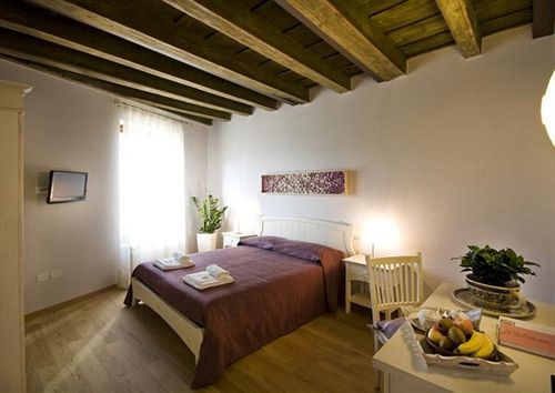 Residenza Cuordiverona Affittacamere 2*
